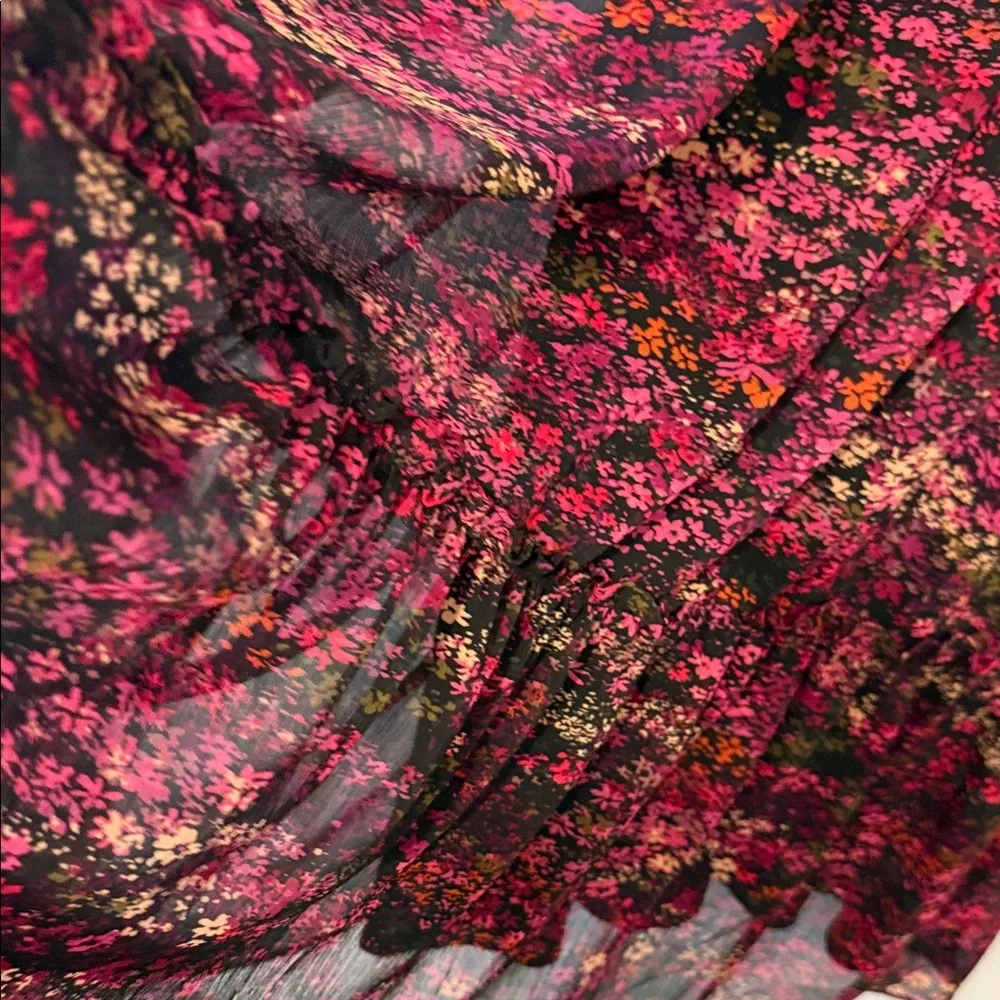 CeCe Black and Red Floral Long Sleeve Dress - Picture 6 of 8